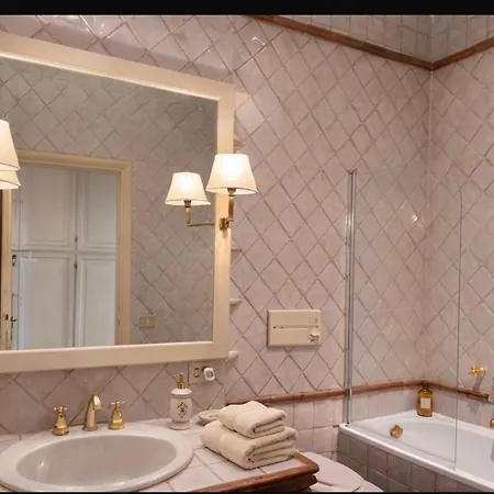 Borgo In Elegante Apartment